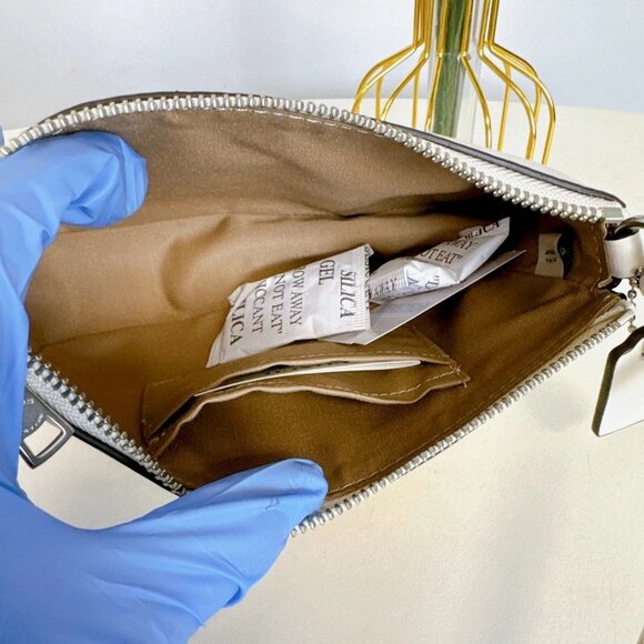 Coach Nolita 19 CR364-Chalk/Silver Convertible Shoulder Bag / Wristlet - Picture 6 of 7